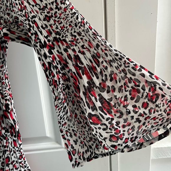 Fashion Bug 1X Ribbed Animal Print Blouse - Picture 4 of 4